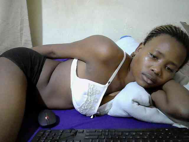 queen-slender webcam