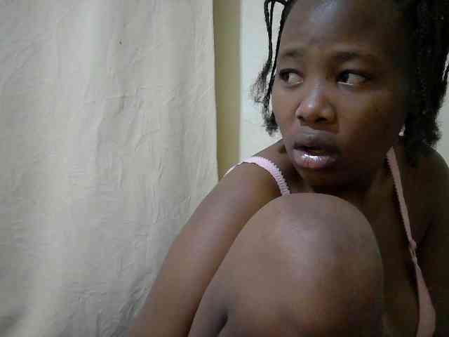 queen-slender webcam