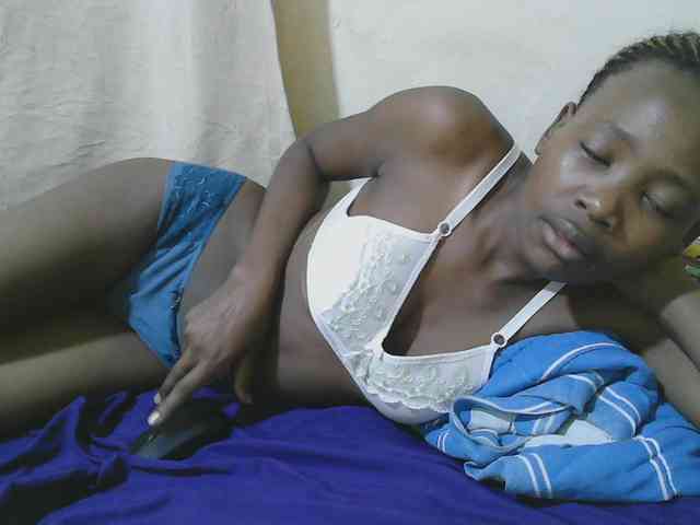 queen-slender webcam