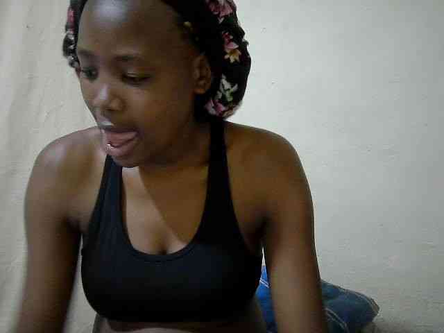 queen-slender webcam