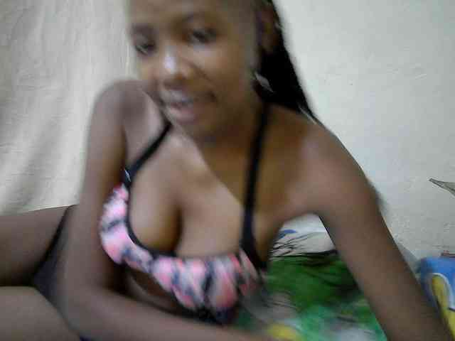 queen-slender webcam