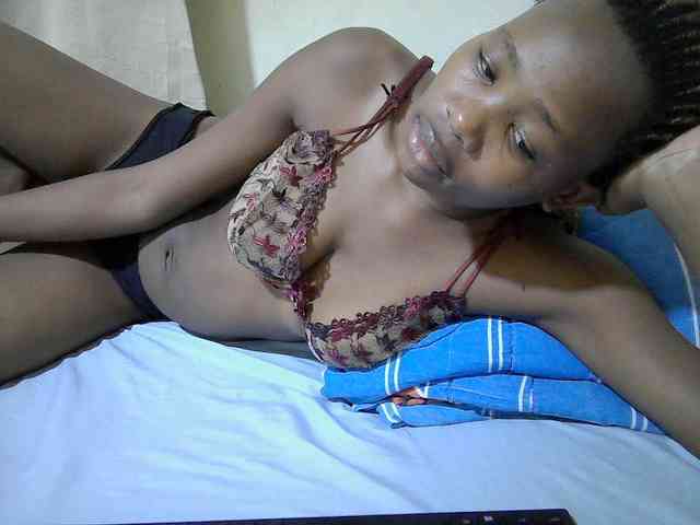 queen-slender webcam