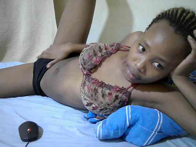queen-slender webcam