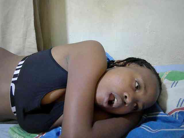 queen-slender webcam