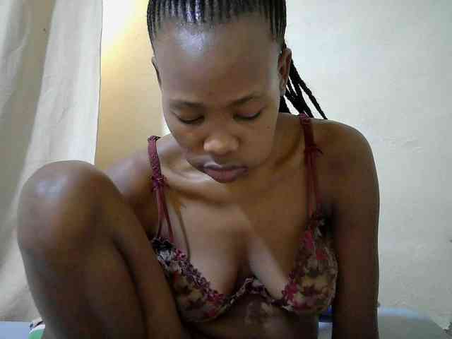 queen-slender webcam