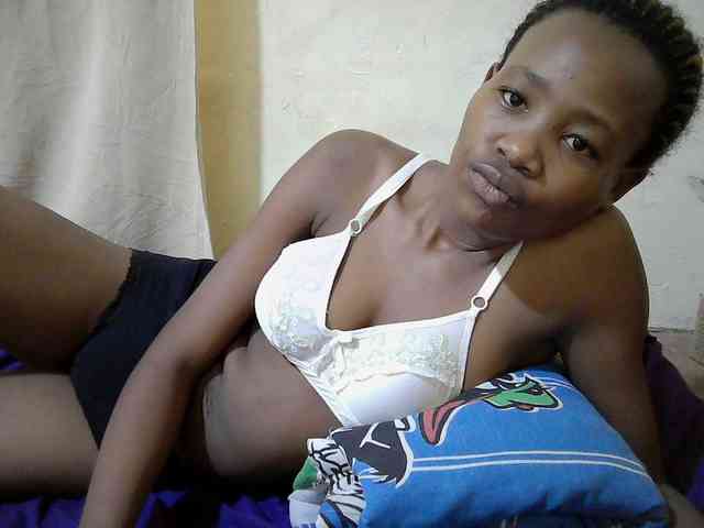 queen-slender webcam