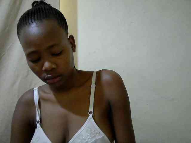 queen-slender webcam