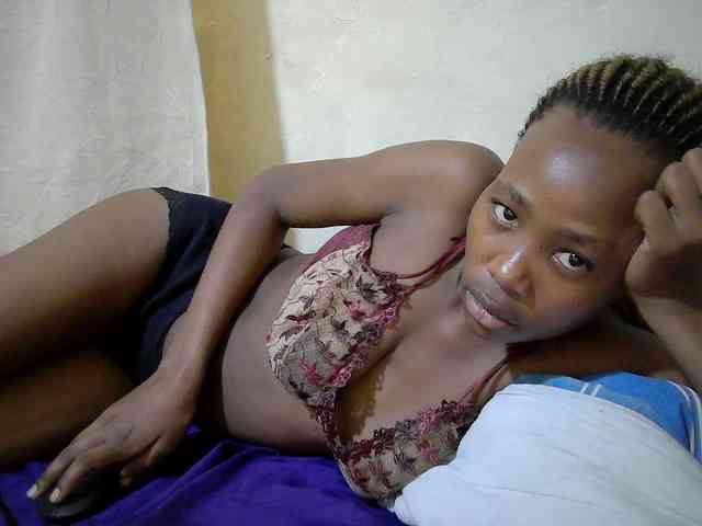 queen-slender webcam