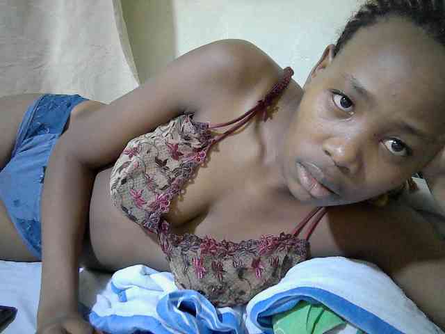 queen-slender webcam