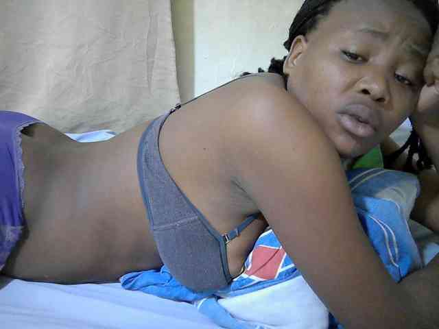 queen-slender webcam