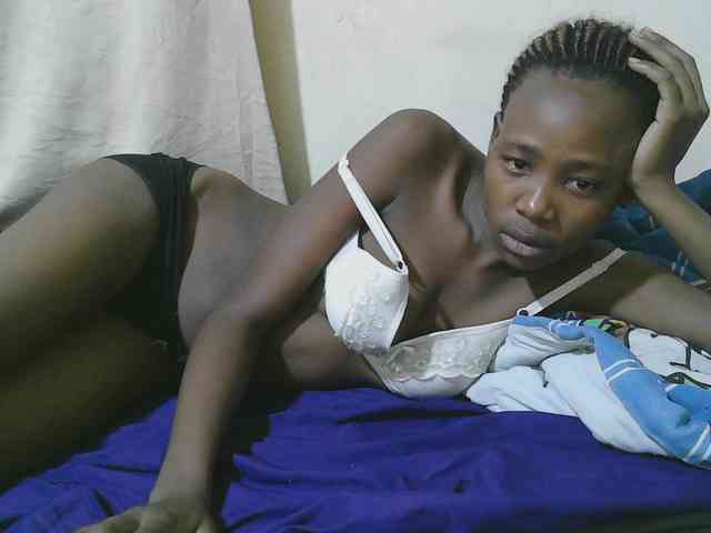 queen-slender webcam