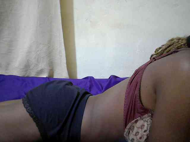queen-slender webcam