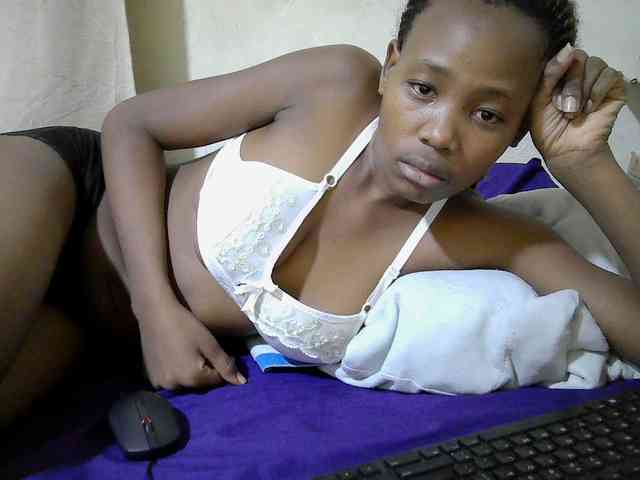 queen-slender webcam