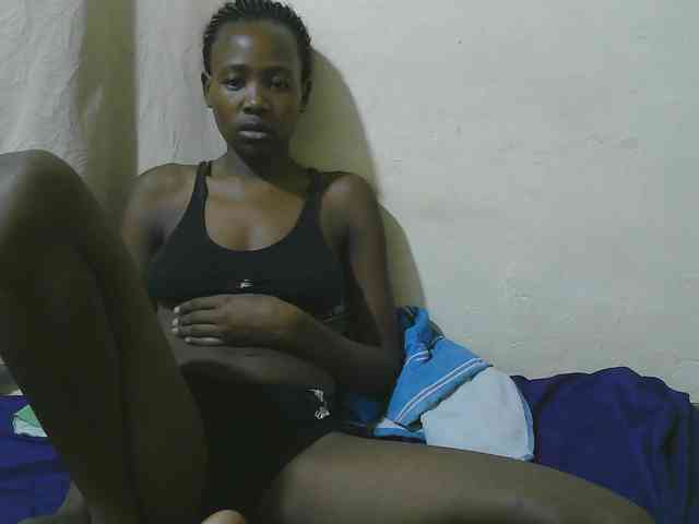 queen-slender webcam