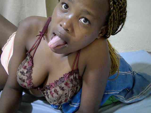 queen-slender webcam