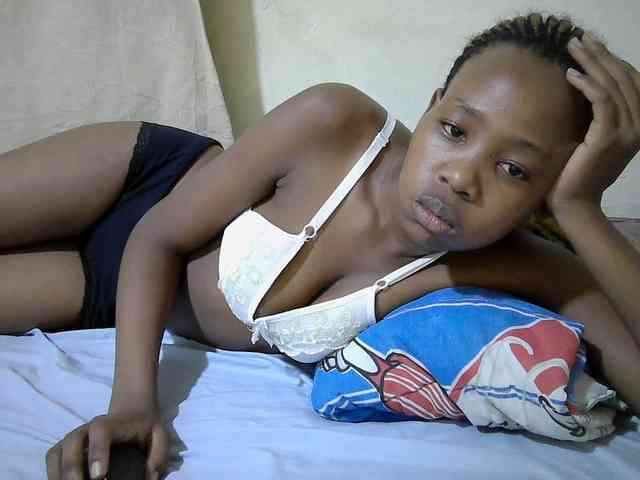 queen-slender webcam