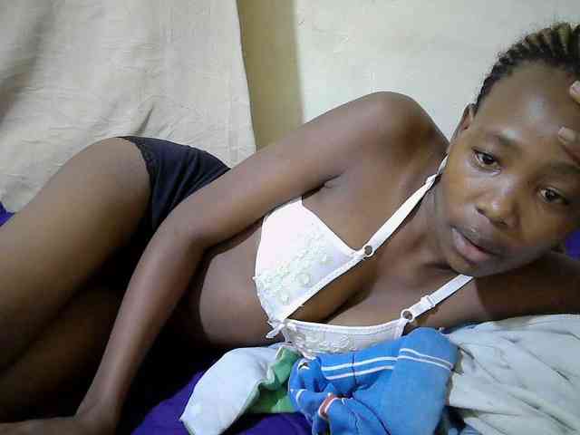 queen-slender webcam