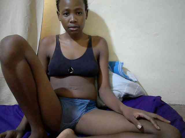 queen-slender webcam