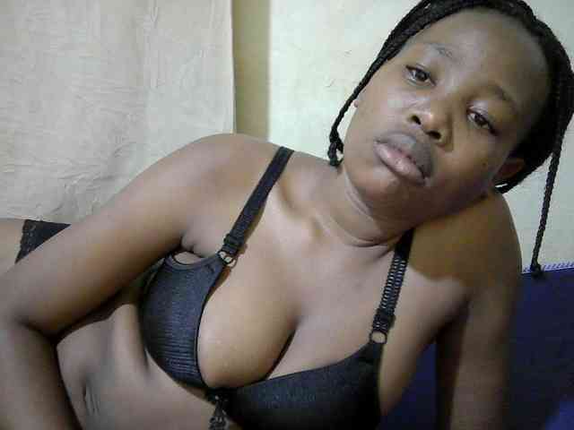 queen-slender webcam