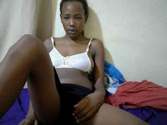 queen-slender webcam