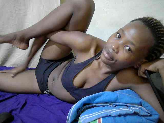 queen-slender webcam