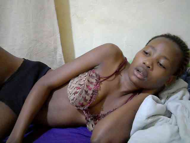 queen-slender webcam