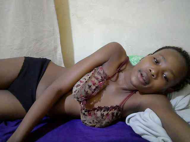 queen-slender webcam