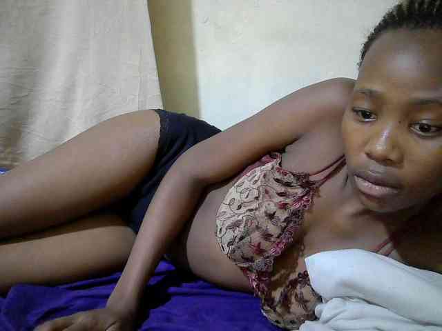 queen-slender webcam