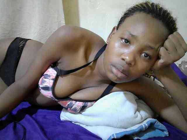 queen-slender webcam