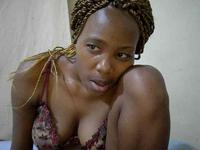 queen-slender webcam