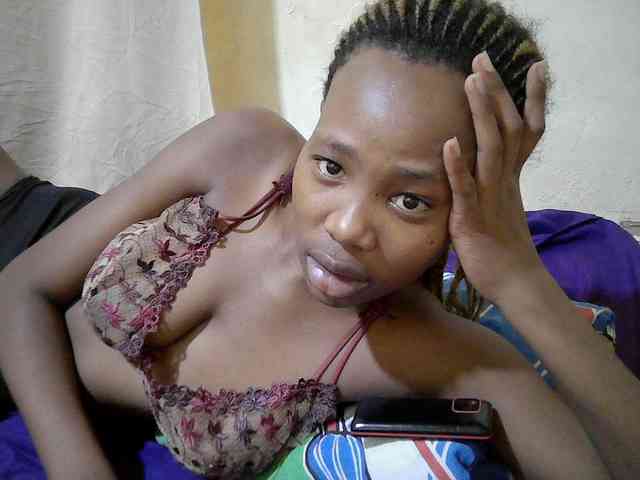 queen-slender webcam