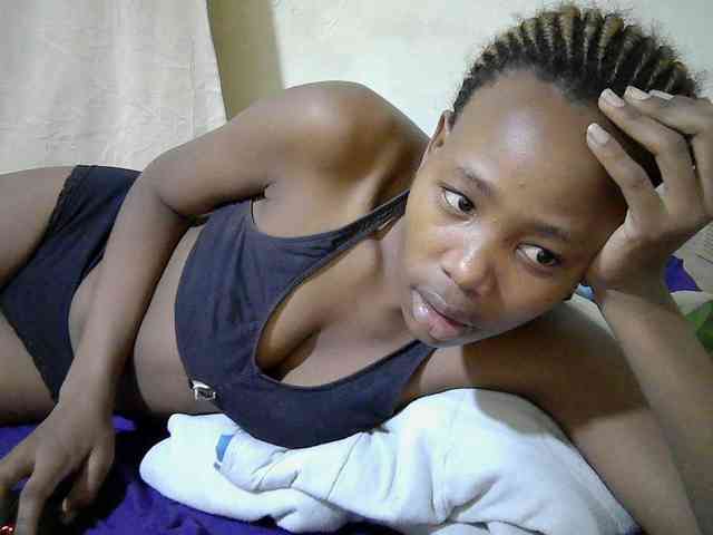 queen-slender webcam