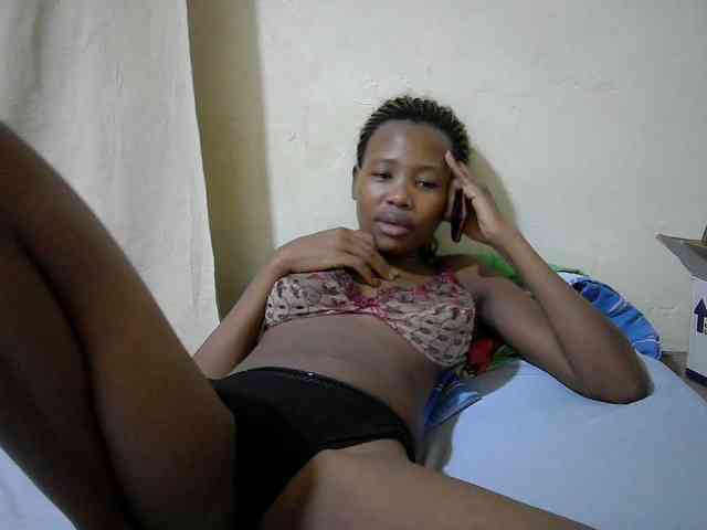 queen-slender webcam