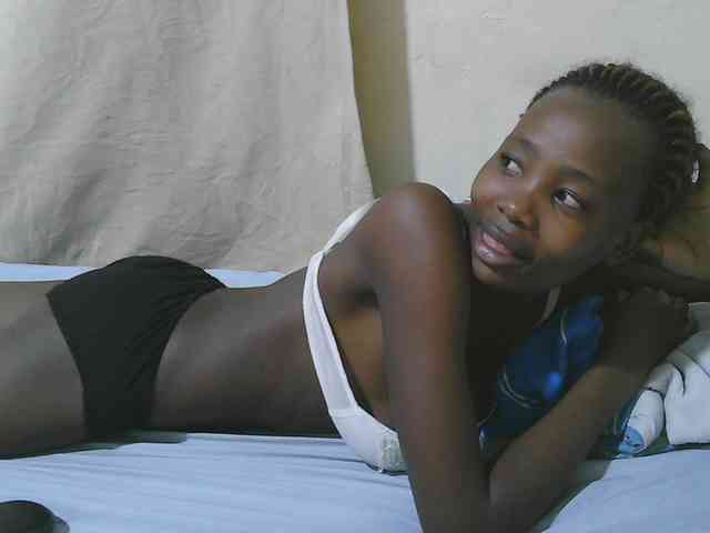 queen-slender webcam