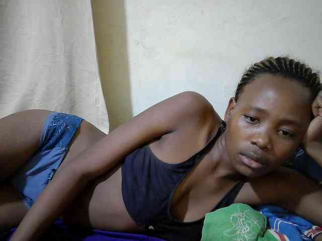 queen-slender webcam