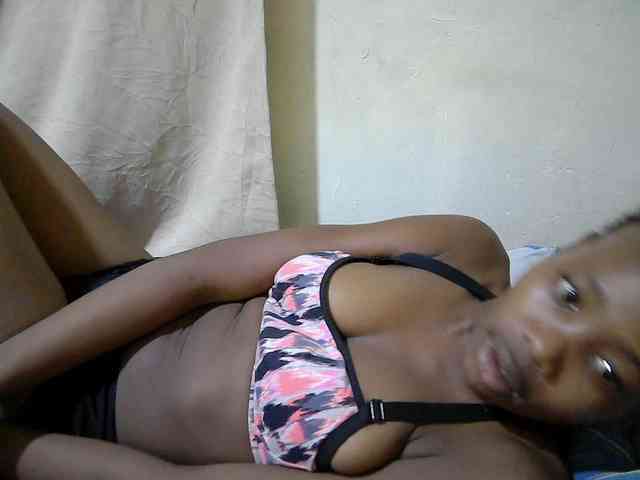 queen-slender webcam