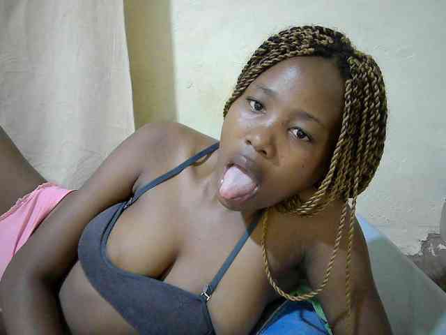 queen-slender webcam