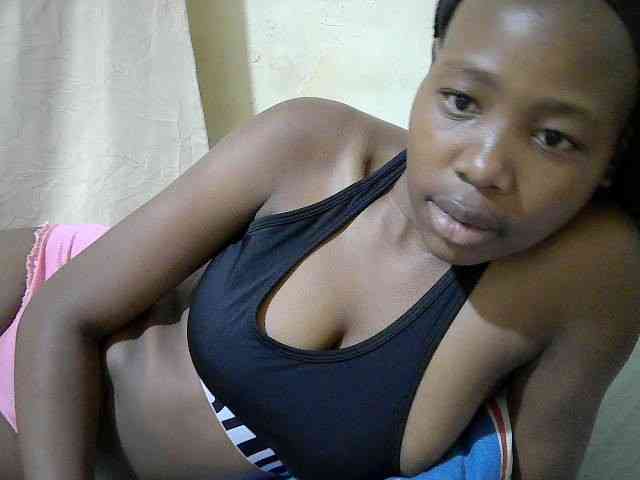 queen-slender webcam