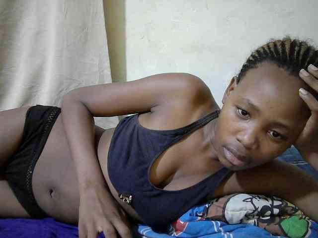 queen-slender webcam