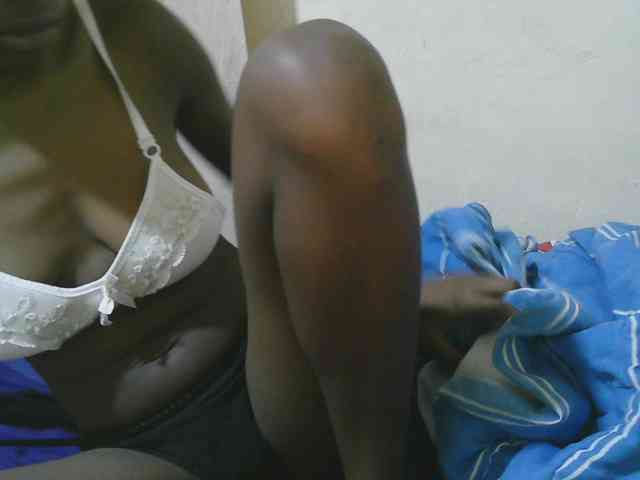 queen-slender webcam