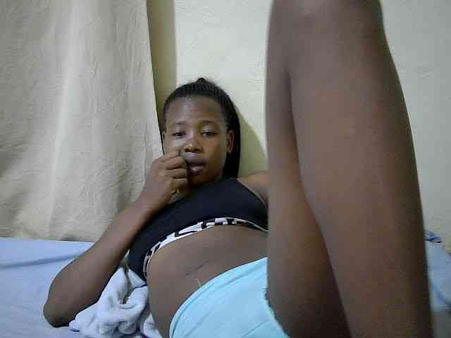 queen-slender webcam