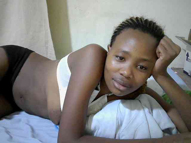 queen-slender webcam