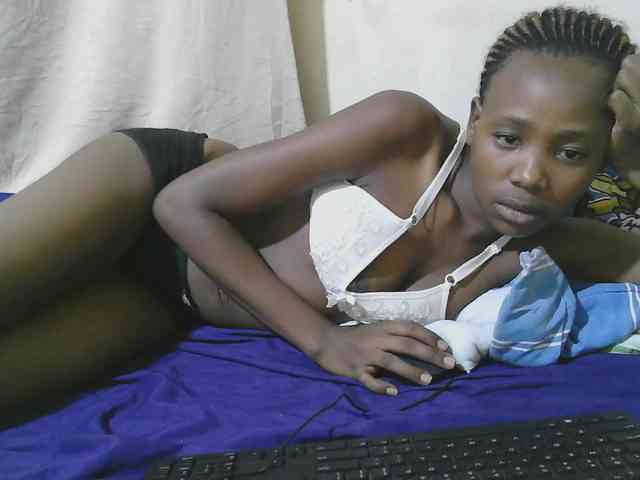 queen-slender webcam