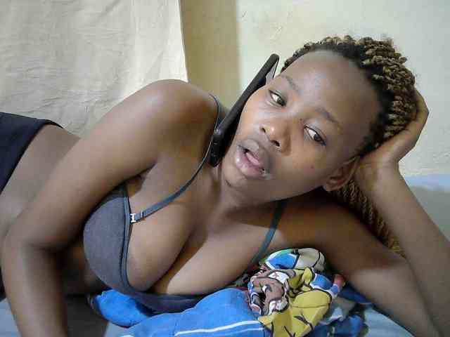 queen-slender webcam