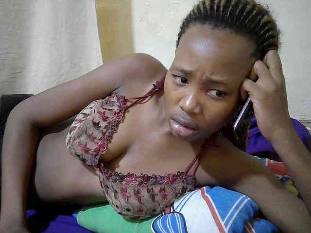 queen-slender webcam