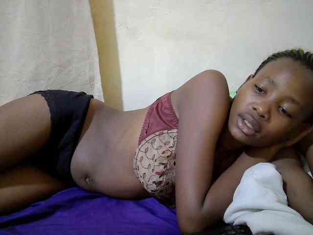 queen-slender webcam