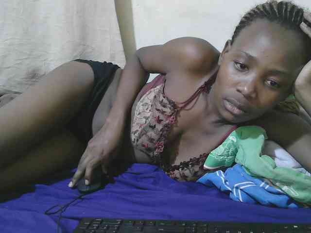 queen-slender webcam