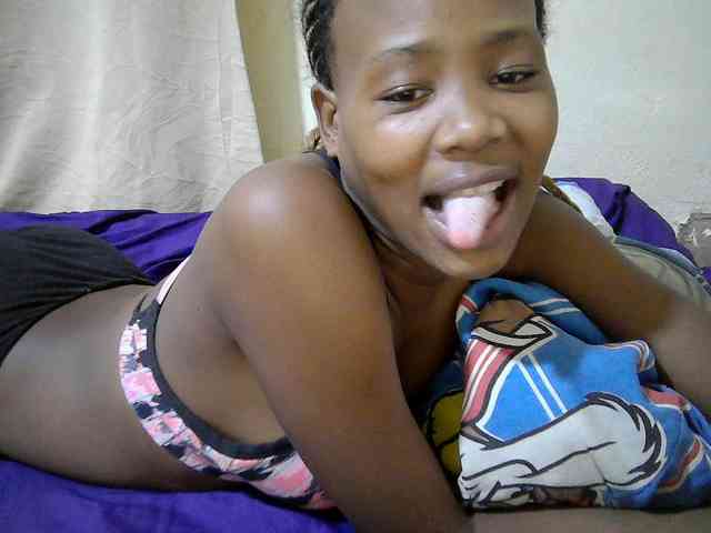 queen-slender webcam