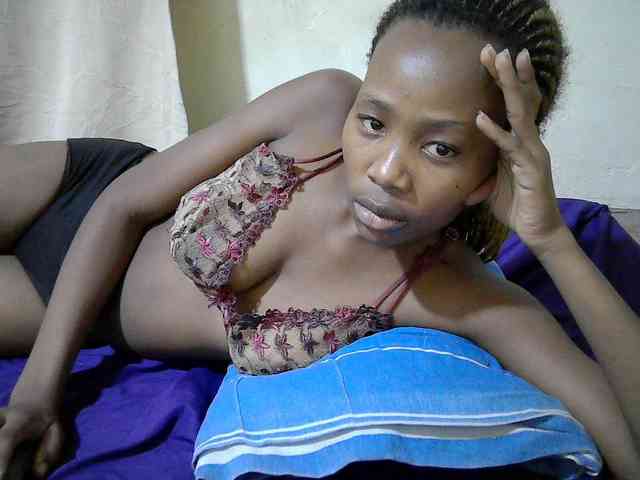 queen-slender webcam