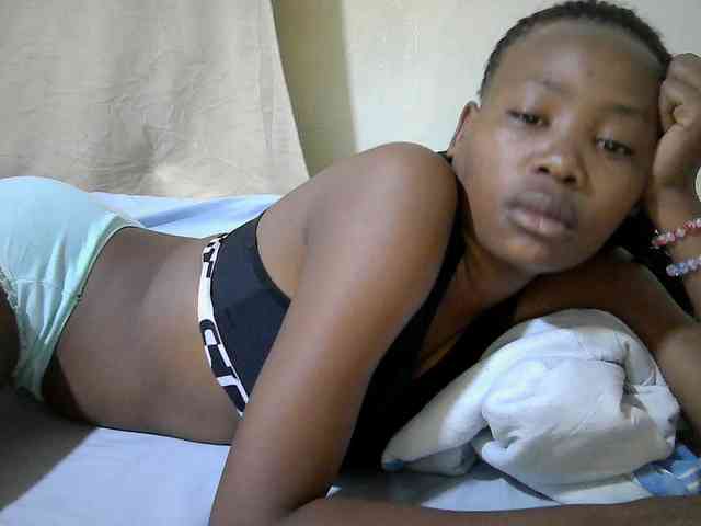 queen-slender webcam